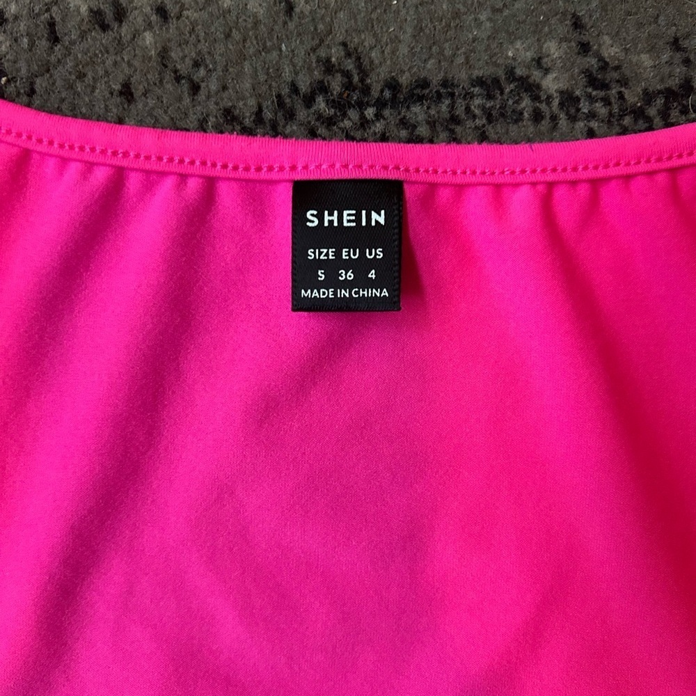 SHEIN Square Neck Capped Sleeve Top With Ruching On Sides - Picture 5 of 6